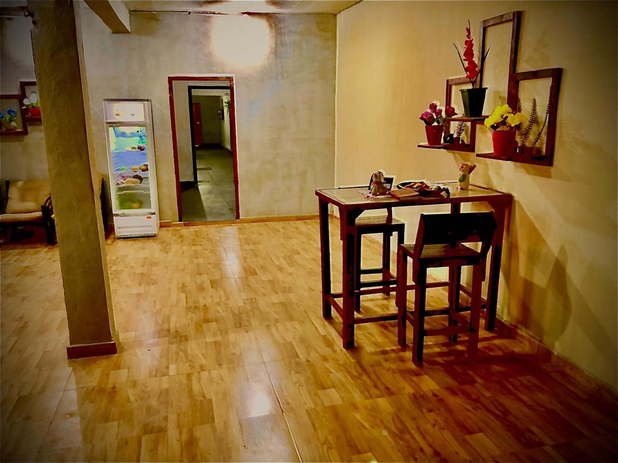 Bed and Breakfast La Escala Aeropuerto Luque Exterior foto